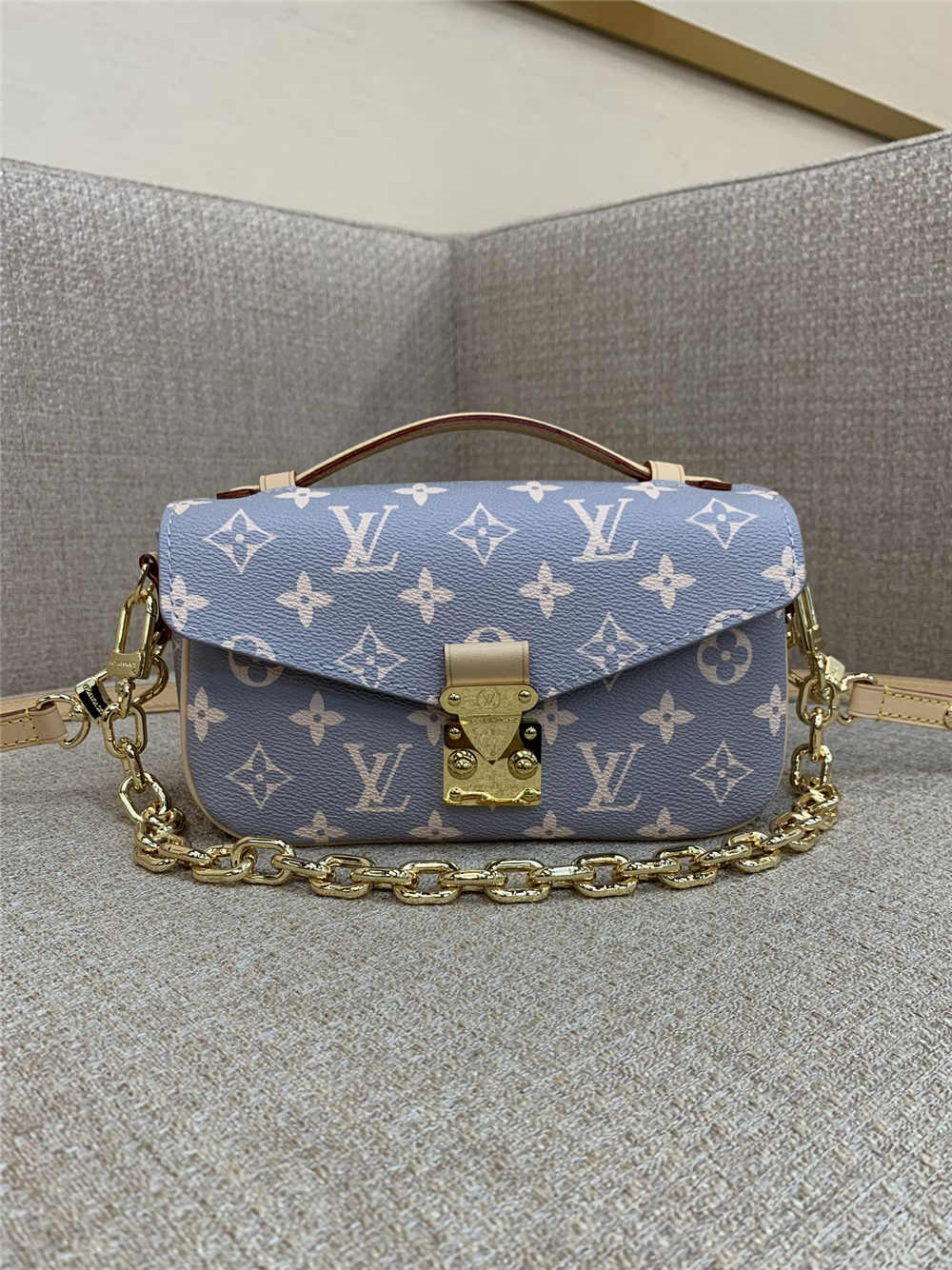 Louis Vuitton M12429 POCHETTE MÉTIS EAST WEST size:21.5 x 13.5 x 6 cm 2025 new 